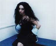 black_clothes celebrity charli_xcx dress glove hoodie white_clothes woman womenswear